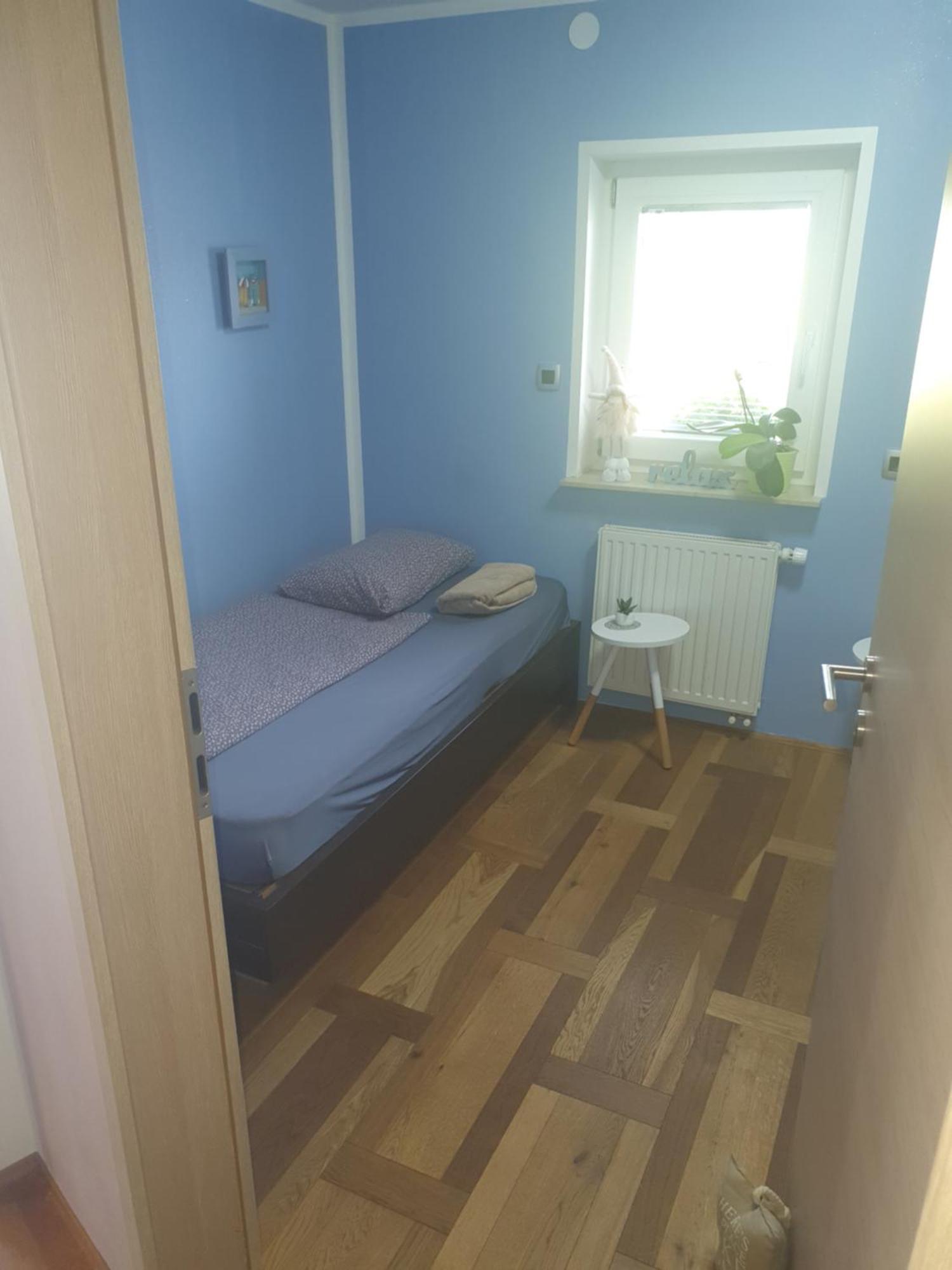 Sanja Near To Ljubljana * Preserje pri Radomljah